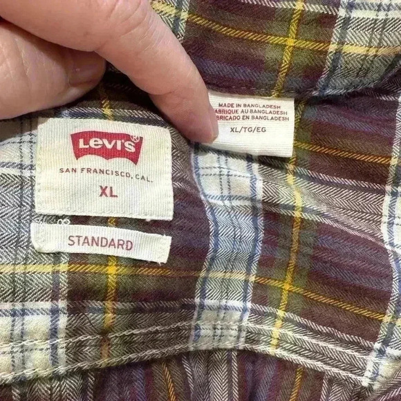 Levi’s Flannel Plaid Long Sleeve Button Down Shirt Size XL - Picture 3 of 3